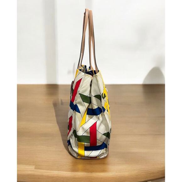 Tory Burch Ella Printed Tote Bag - Picture 3 of 11